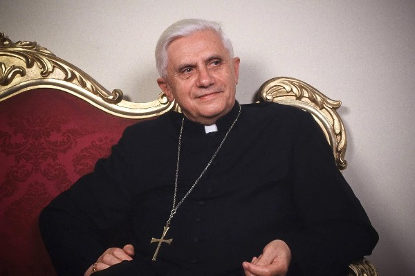 Kard. J. Ratzinger: katecheza formą autentycznej ewangelizacji