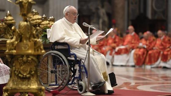 Papiez-Franciszek-–-fot.-Vatican-Media.jpeg